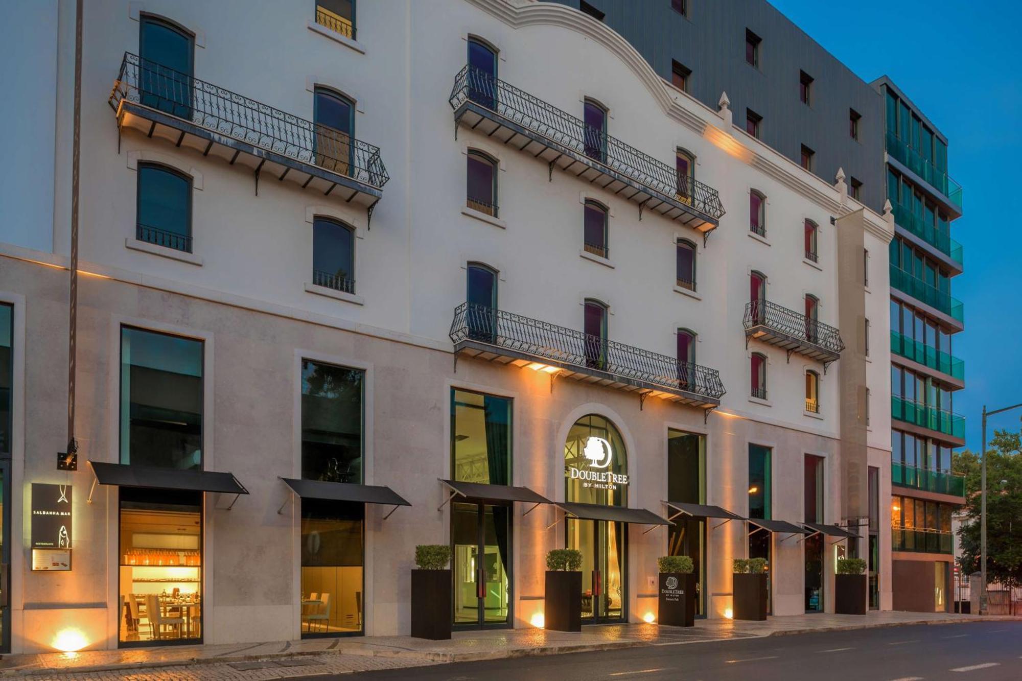 Doubletree By Hilton Lisbon Fontana Park Hotel Exterior photo